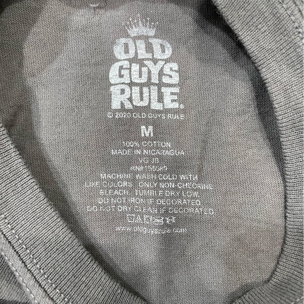 MENS: Old Guys Rule Graphic Print Short Sleeve Shirt - Picture 7 of 7